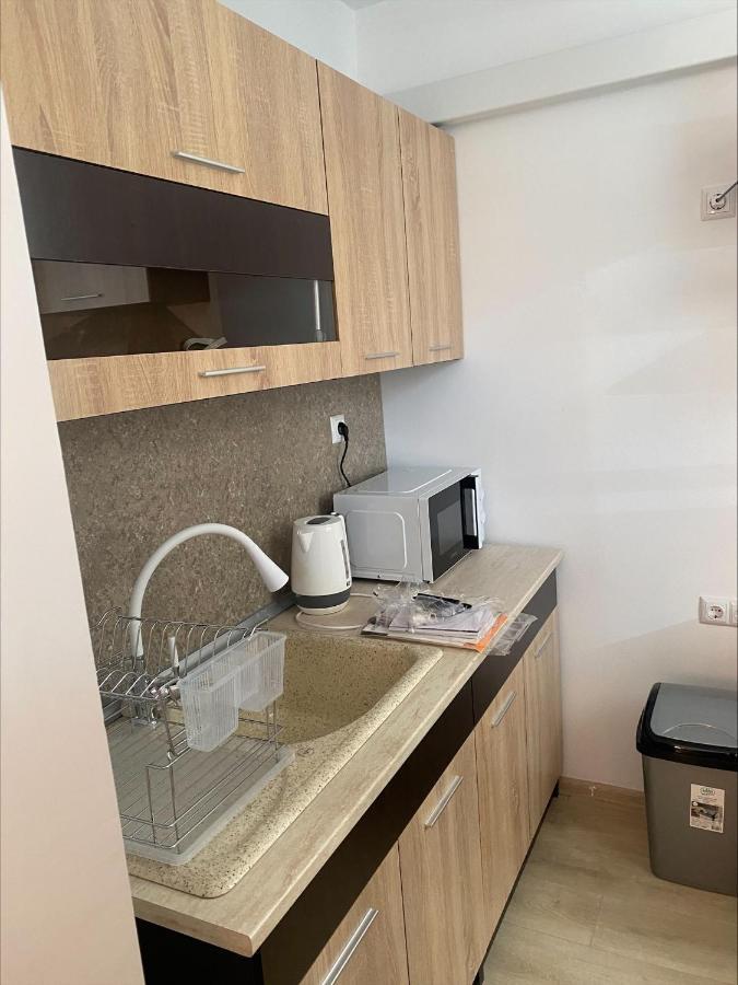 פומורי Apartamenti Eli מראה חיצוני תמונה