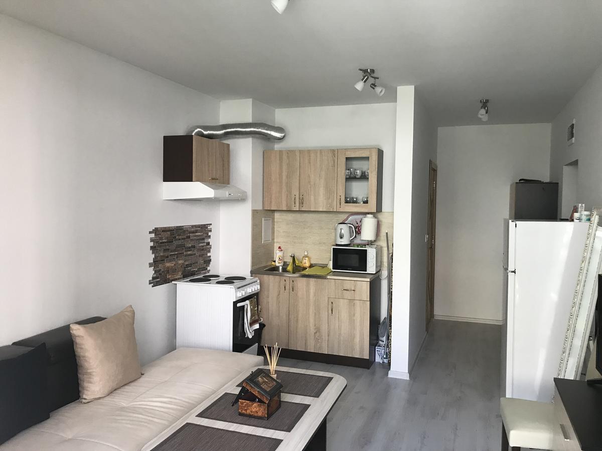 פומורי Apartamenti Eli מראה חיצוני תמונה