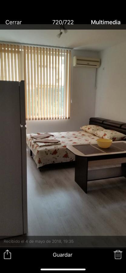 פומורי Apartamenti Eli מראה חיצוני תמונה