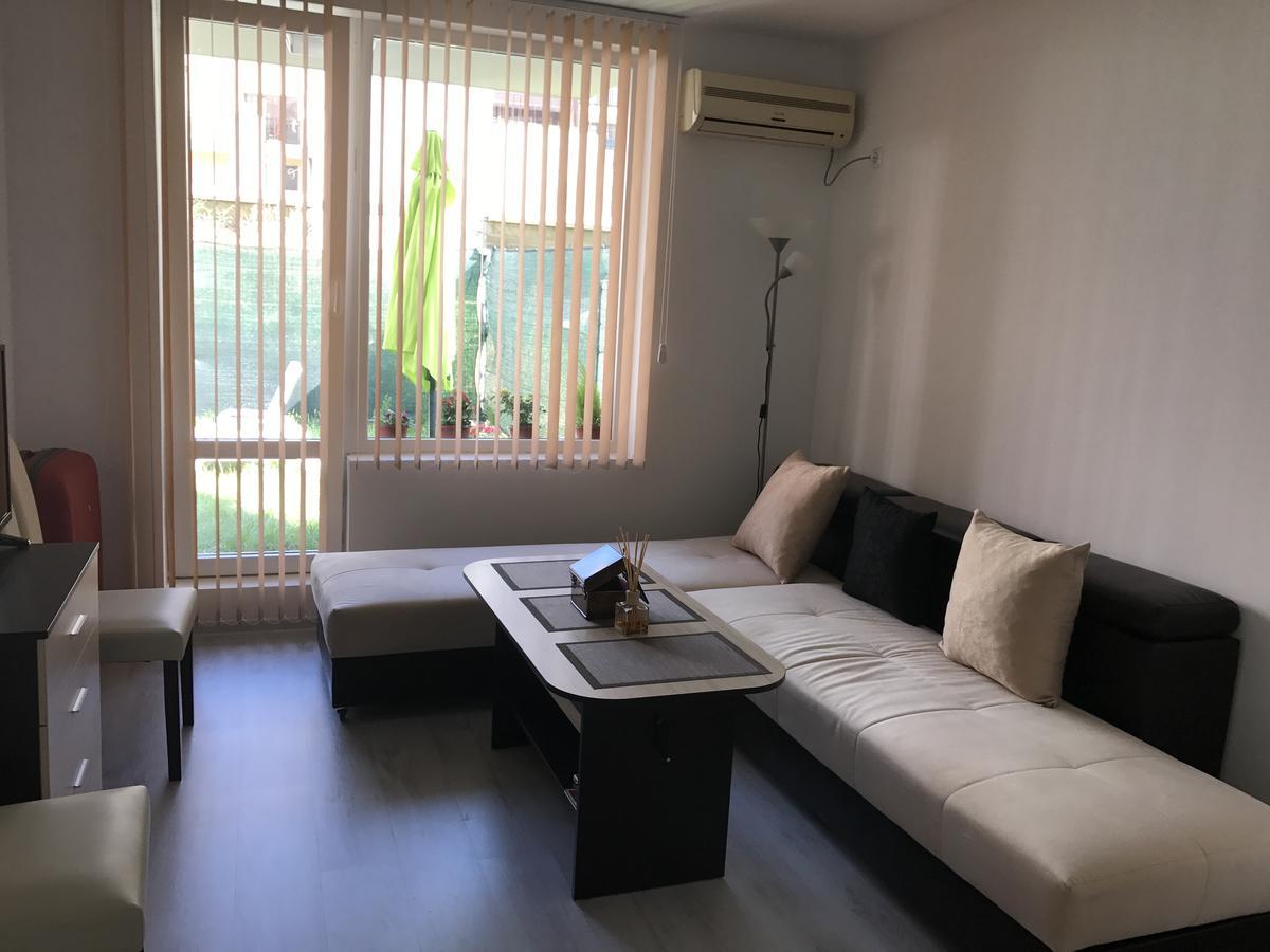 פומורי Apartamenti Eli מראה חיצוני תמונה