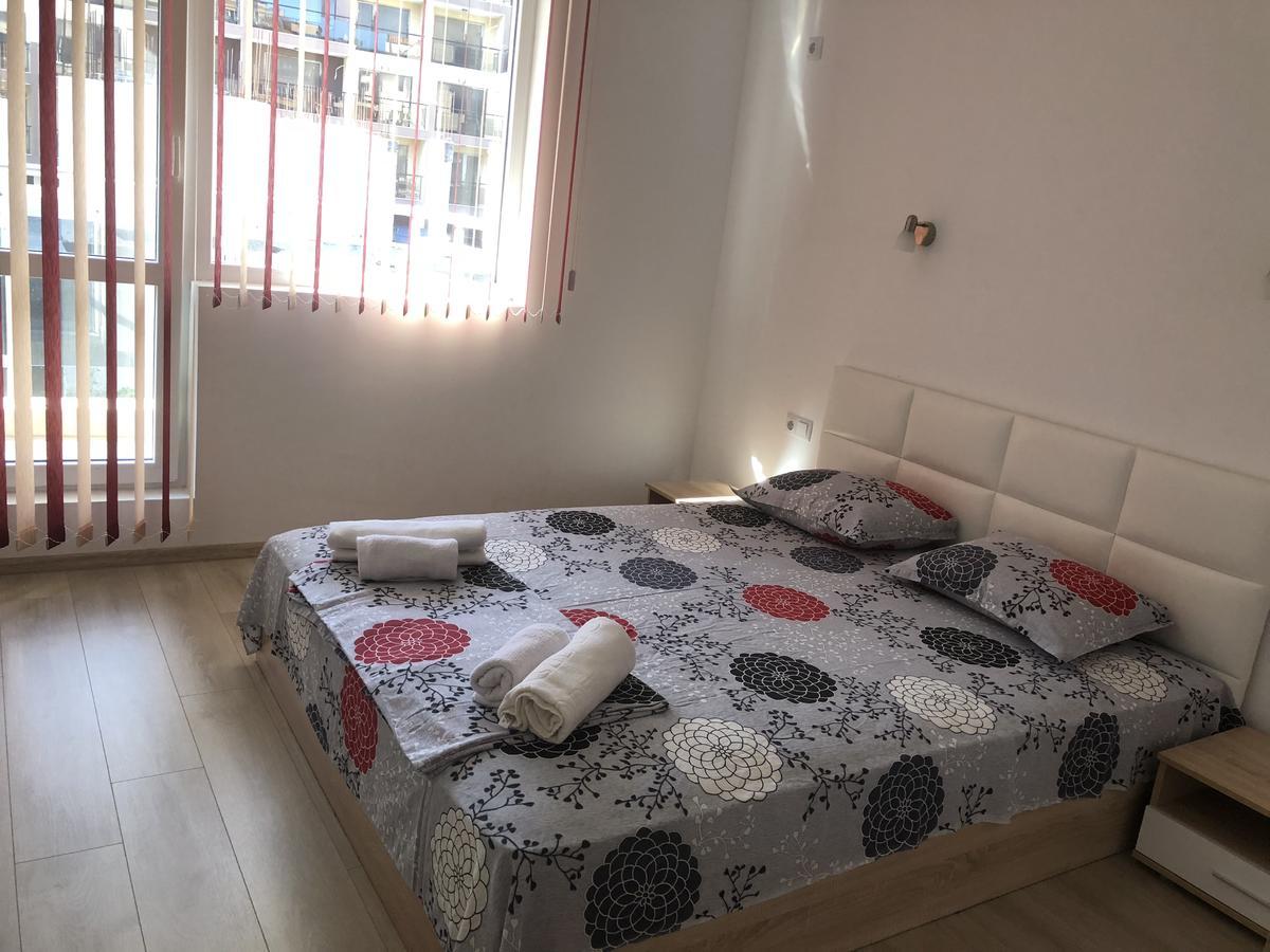 פומורי Apartamenti Eli מראה חיצוני תמונה
