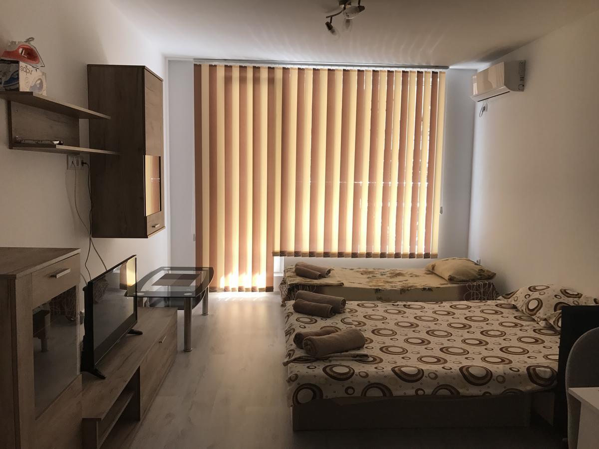 פומורי Apartamenti Eli מראה חיצוני תמונה