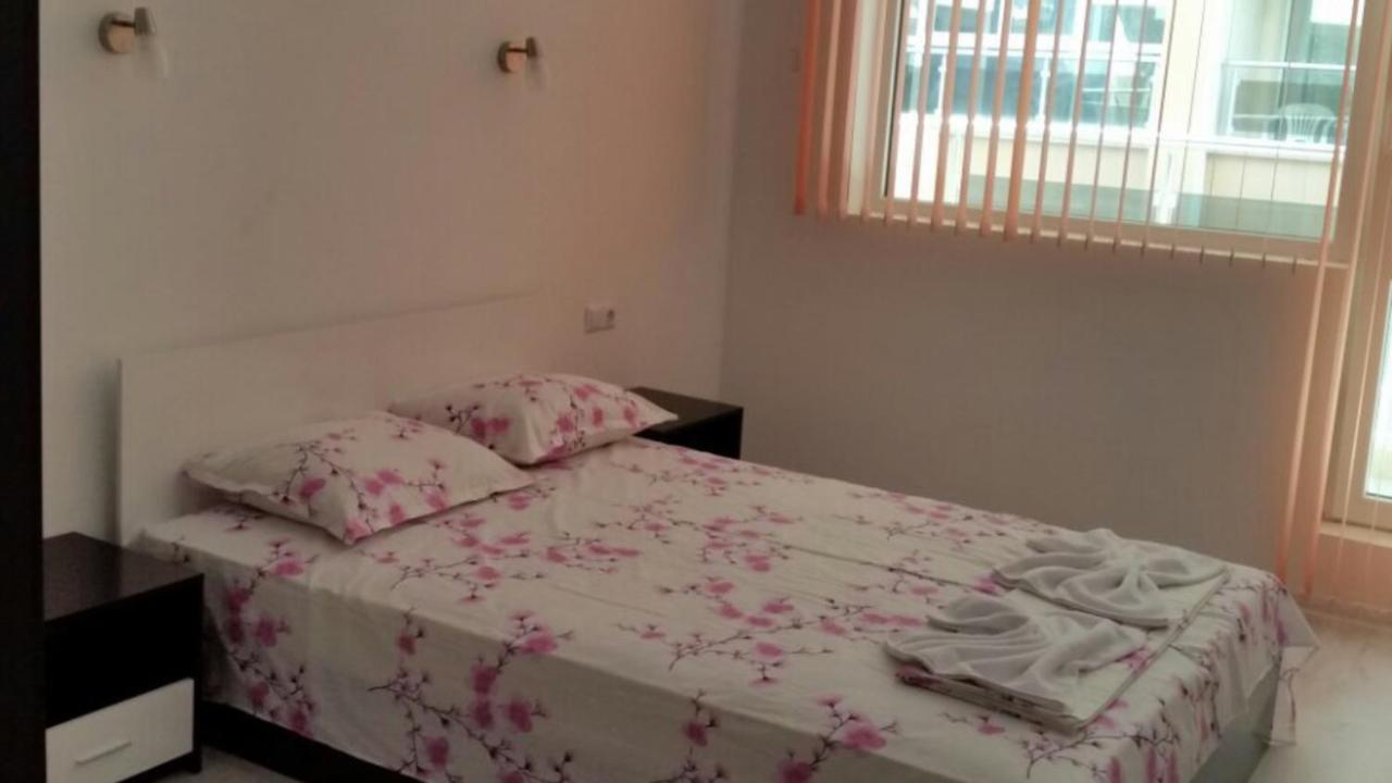 פומורי Apartamenti Eli מראה חיצוני תמונה