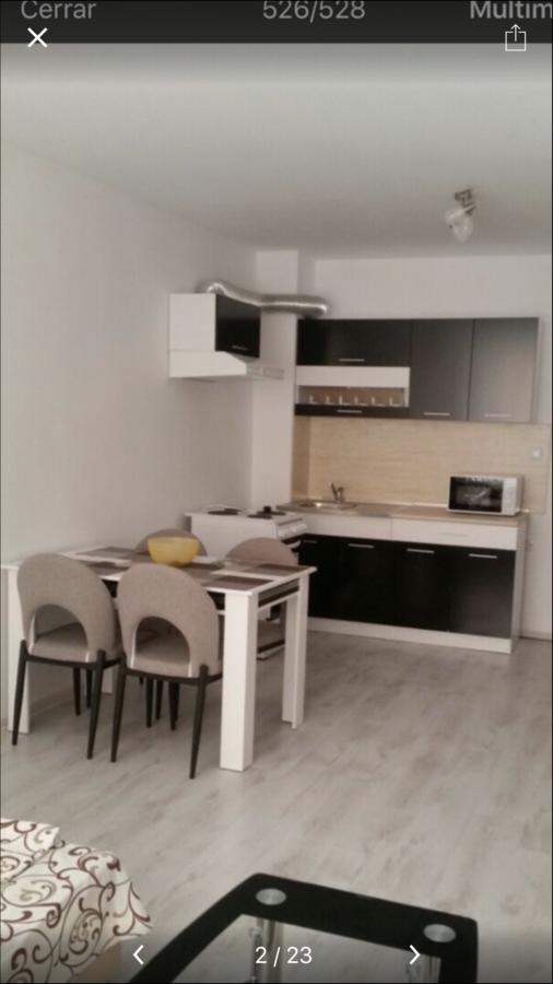 פומורי Apartamenti Eli מראה חיצוני תמונה