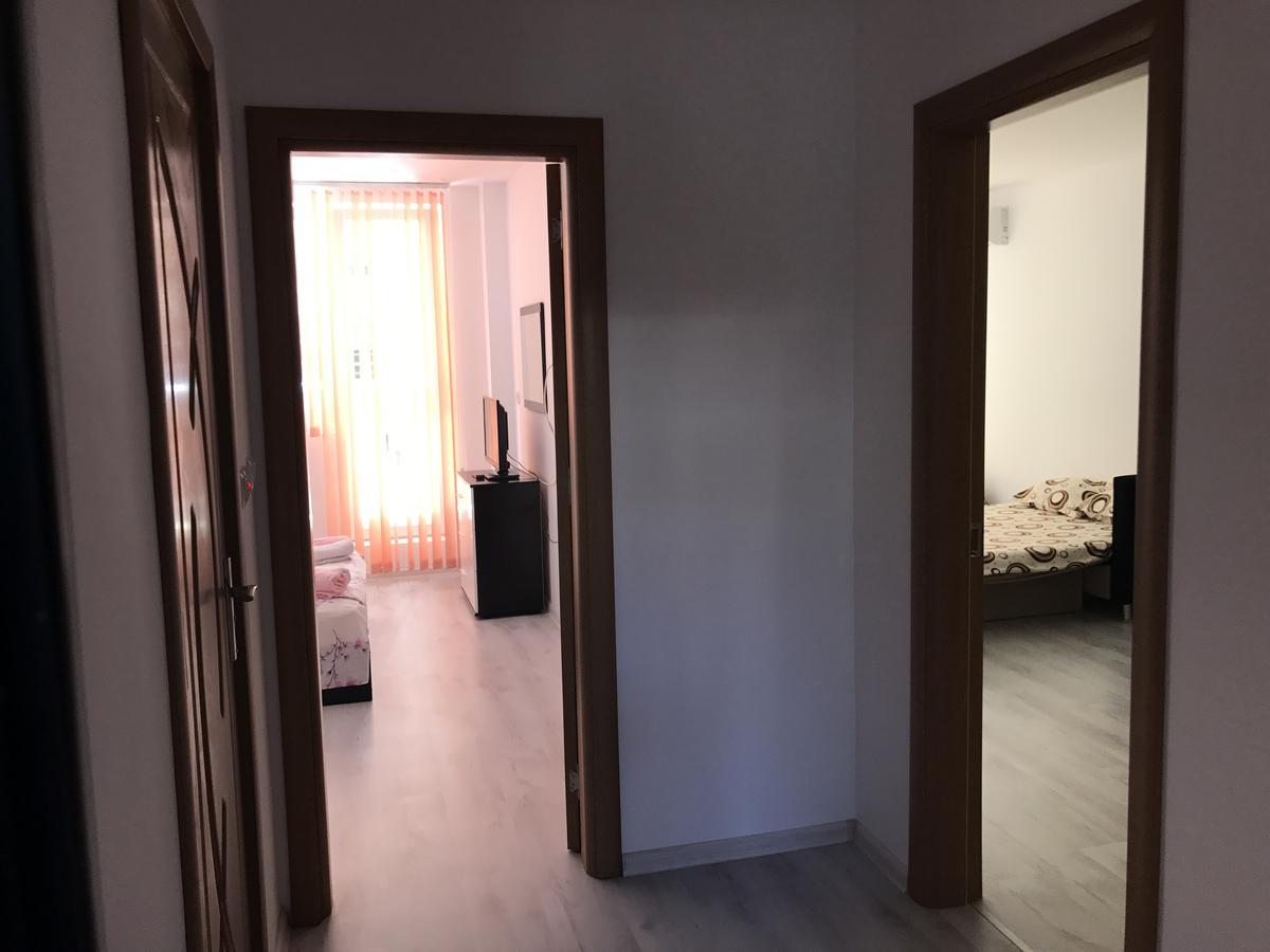 פומורי Apartamenti Eli מראה חיצוני תמונה
